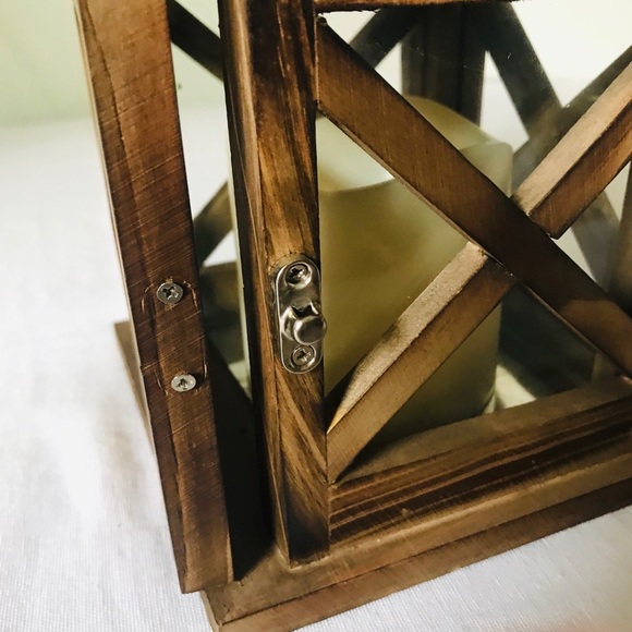 Wooden Lantern with Faux candle and timer. - Picture 6 of 7